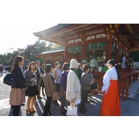 巫女さんによる境内案内